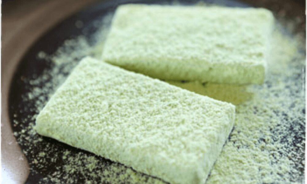 長野県下諏訪町で長年愛されるあべ川餅